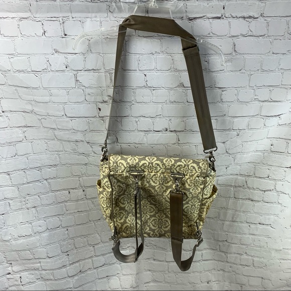 Petunia Pickle Bottom diaper bag/ backpack - Picture 11 of 11